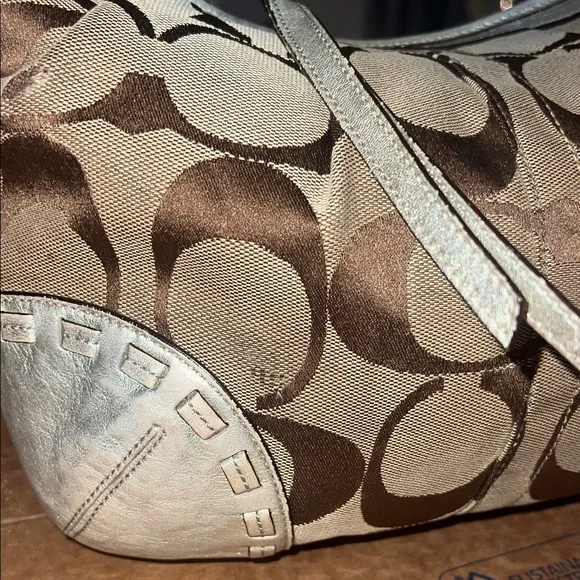 Coach Gold and Silver Monogram Hobo Y2K 2000s Pleated Shoulder Bag - Picture 2 of 11